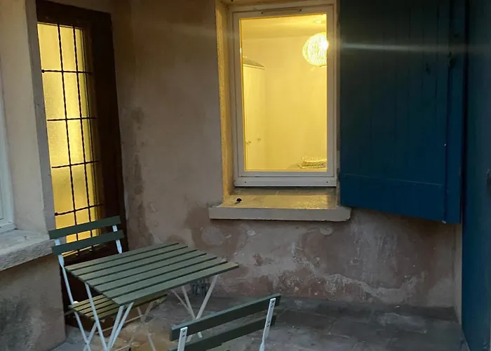 Appartement Charmant T2 Proche Arenes